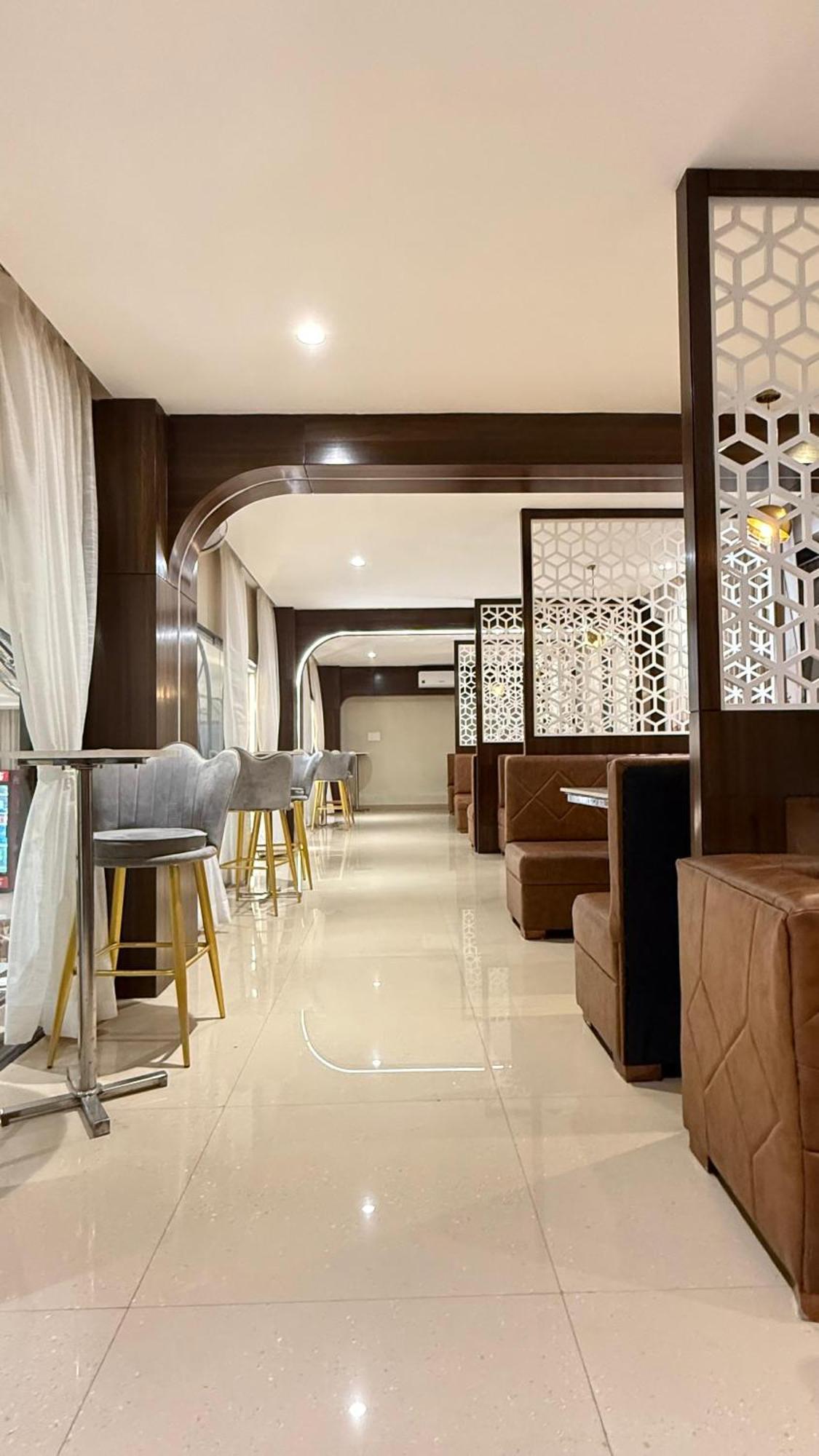 Hotel Emperor Paradise Bilaspur  Luaran gambar