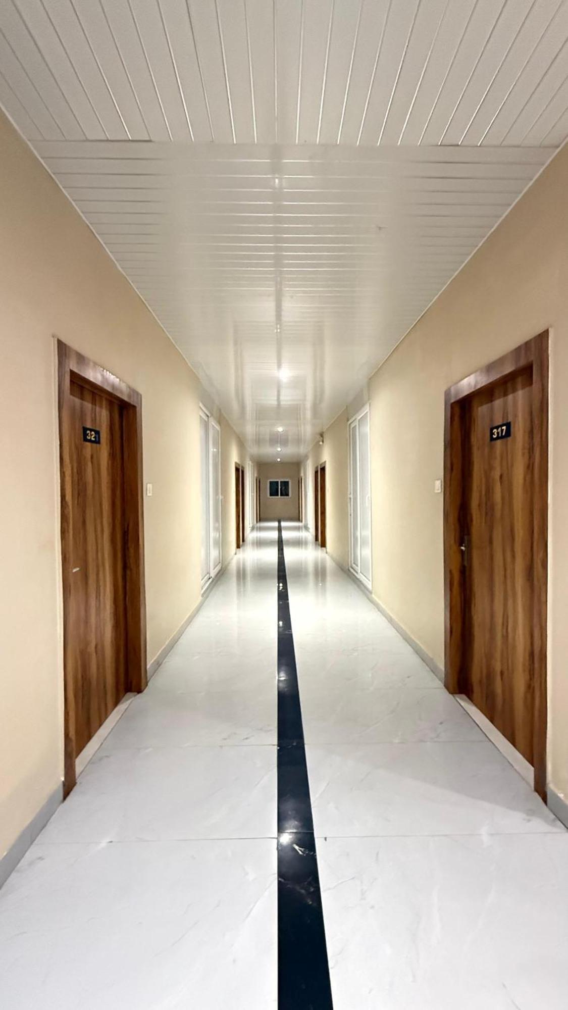 Hotel Emperor Paradise Bilaspur  Luaran gambar